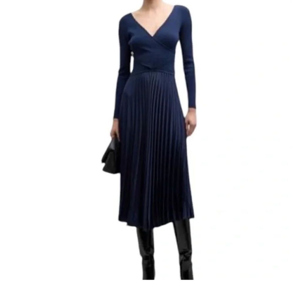 Derek Lam Anika Navy Long Sleeve Pleated Sweater Dress| Size M